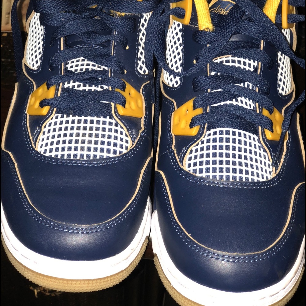 Youth size 6.5 Jordan’s